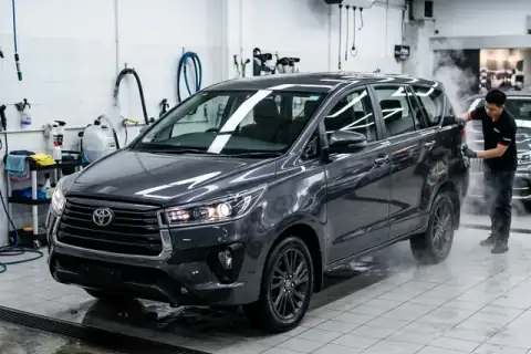 Full SUV deep steam detailing for Innova, XUV-500 in Silvassa